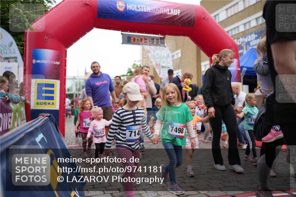 12.06.2026 - Holstenköstenlauf LAZAROV Photography http://msf.ph/oto/9741181 12.06.2026 15:13:41 Laufen 1093, 749, 10, 03, 7012, 714, 7498, 70 meine-sportfotos.de