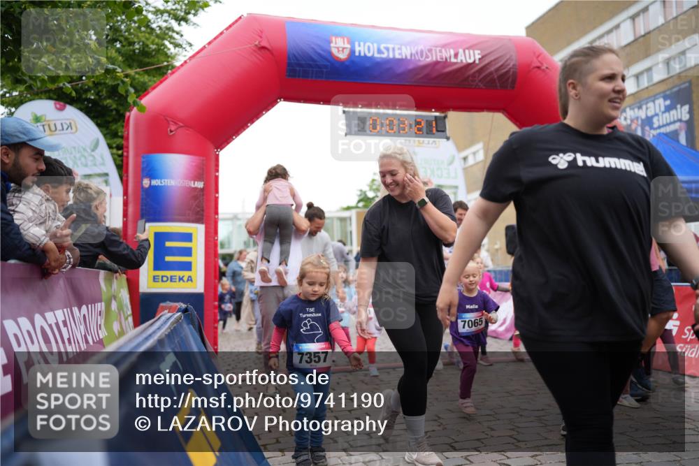 12.06.2026 - Holstenköstenlauf LAZAROV Photography http://msf.ph/oto/9741190 12.06.2026 15:13:51 Laufen 10, 03, 8, 7357, 7065 meine-sportfotos.de