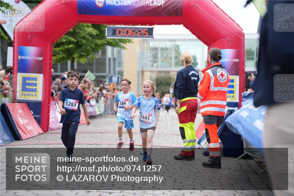 12.06.2026 - Holstenköstenlauf LAZAROV Photography http://msf.ph/oto/9741257 12.06.2026 15:36:27 Laufen 1915, 10, 06, 25, 1261, 184, 1441, 184, 189, 362, 1261, 1366, 1369, 1458, 1555 meine-sportfotos.de