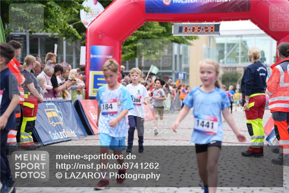 12.06.2026 - Holstenköstenlauf LAZAROV Photography http://msf.ph/oto/9741262 12.06.2026 15:36:31 Laufen 184, 10, 1366, 1555, 10, 06, 28, 1441, 58, 78, 84, 103, 189, 362, 400, 1366, 1369, 1402, 1458, 1555 meine-sportfotos.de