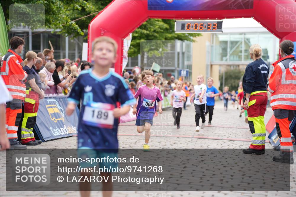 12.06.2026 - Holstenköstenlauf LAZAROV Photography http://msf.ph/oto/9741268 12.06.2026 15:36:35 Laufen 136, 145, 362, 189, 36, 58, 78, 84, 103, 186, 362, 400, 783, 1267, 1369, 1402, 1458 meine-sportfotos.de