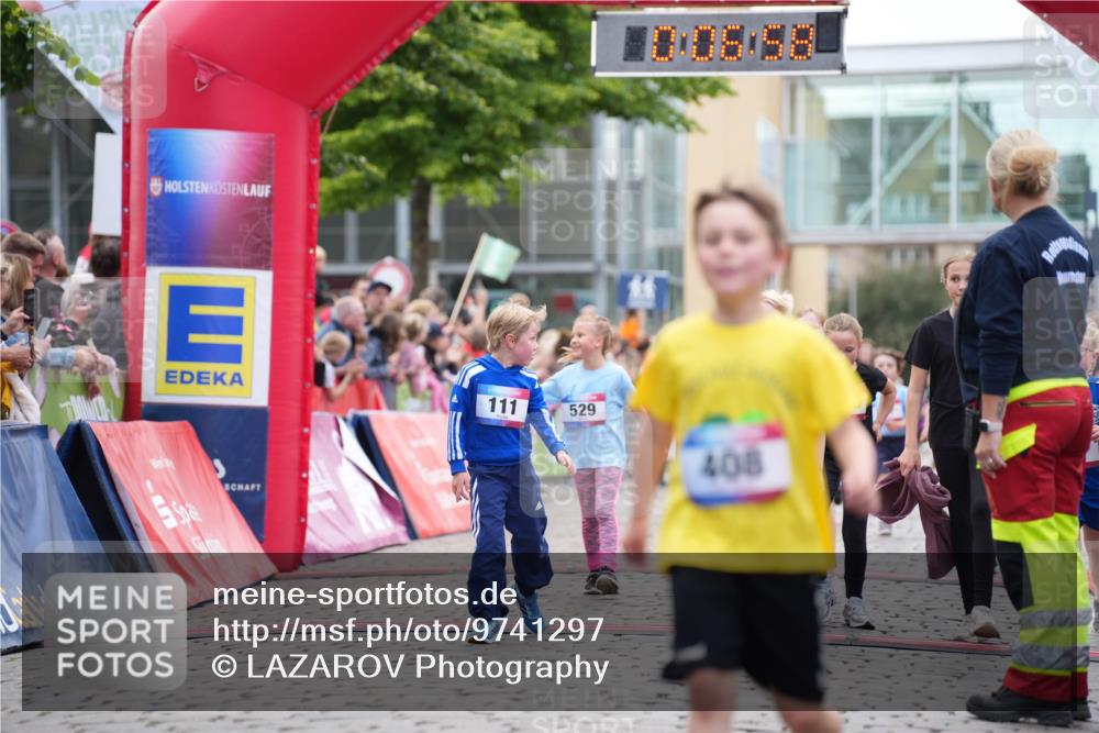 12.06.2026 - Holstenköstenlauf LAZAROV Photography http://msf.ph/oto/9741297 12.06.2026 15:37:00 Laufen 111, 529, 408, 348, 354, 357, 529, 537, 761, 1010, 1260, 1416, 1450 meine-sportfotos.de