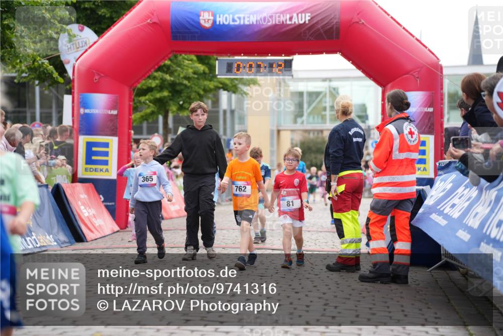 12.06.2026 - Holstenköstenlauf LAZAROV Photography http://msf.ph/oto/9741316 12.06.2026 15:37:15 Laufen 0, 07, 12, 365, 762, 81, 29, 56, 187, 353, 396, 530, 535, 768, 1371, 1372, 1417, 1438 meine-sportfotos.de