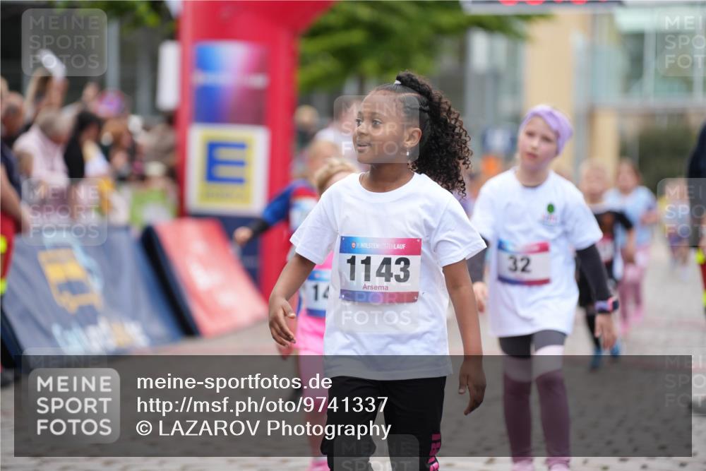 12.06.2026 - Holstenköstenlauf LAZAROV Photography http://msf.ph/oto/9741337 12.06.2026 15:37:34 Laufen 14, 36, 1143, 32, 65, 358, 411, 413, 525, 764, 780, 788, 1141, 1266, 1376, 1415, 1500 meine-sportfotos.de
