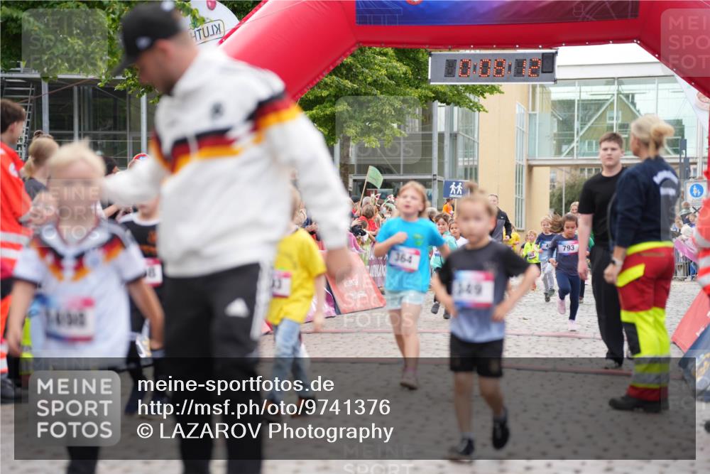12.06.2026 - Holstenköstenlauf LAZAROV Photography http://msf.ph/oto/9741376 12.06.2026 15:38:14 Laufen 364, 349, 793, 24, 40, 139, 185, 350, 351, 364, 399, 524, 771, 793, 1011, 1364, 1462 meine-sportfotos.de