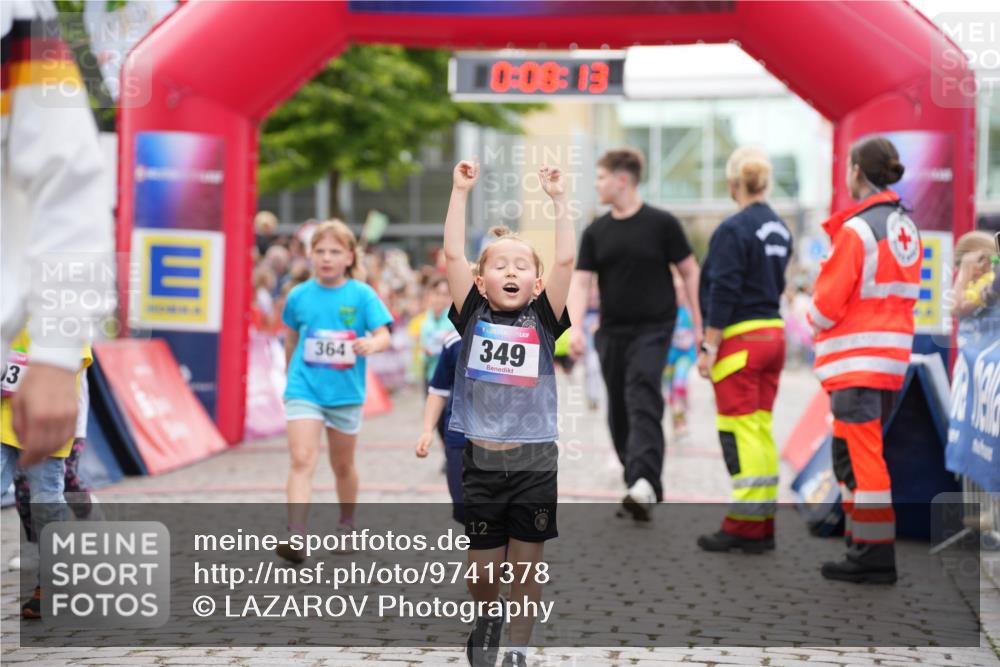 12.06.2026 - Holstenköstenlauf LAZAROV Photography http://msf.ph/oto/9741378 12.06.2026 15:38:15 Laufen 3, 364, 349, 12, 24, 40, 139, 185, 350, 351, 399, 793, 1011, 1364, 1462 meine-sportfotos.de