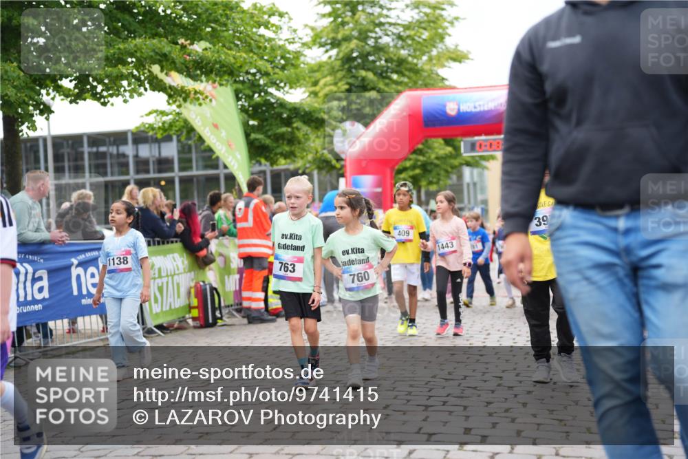 12.06.2026 - Holstenköstenlauf LAZAROV Photography http://msf.ph/oto/9741415 12.06.2026 15:38:54 Laufen 11, 1138, 763, 760, 409, 1443, 39, 63, 93, 123, 361, 404, 406, 412, 533, 794, 1368, 1490 meine-sportfotos.de