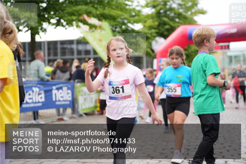 12.06.2026 - Holstenköstenlauf LAZAROV Photography http://msf.ph/oto/9741433 12.06.2026 15:39:13 Laufen 361, 355, 101, 104, 134, 527, 528, 766, 921, 922, 1265, 1374, 1414, 1522 meine-sportfotos.de