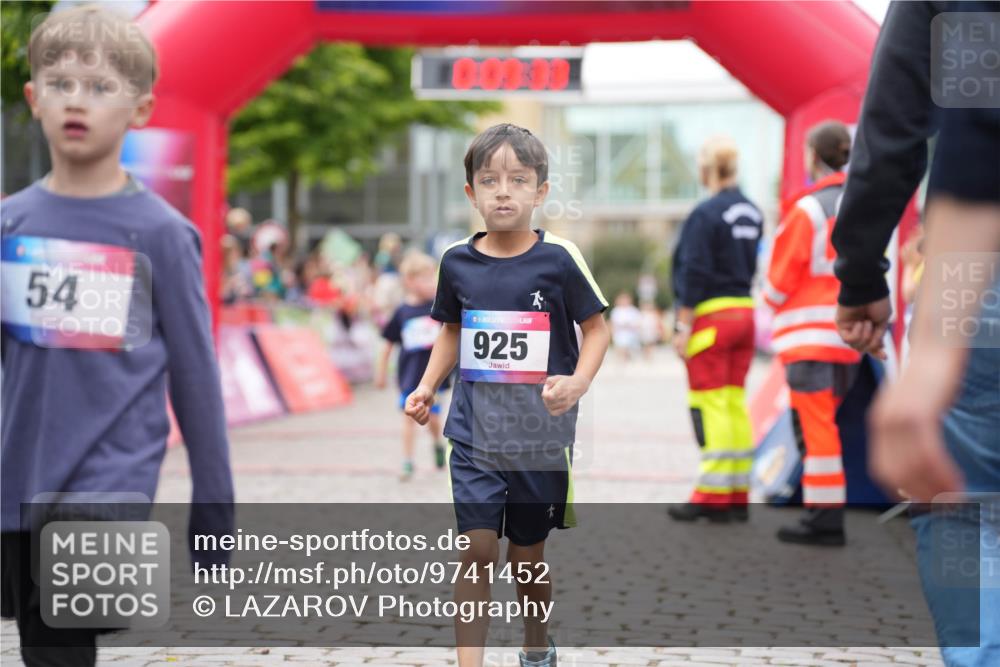 12.06.2026 - Holstenköstenlauf LAZAROV Photography http://msf.ph/oto/9741452 12.06.2026 15:39:36 Laufen 54, 925, 541, 774, 779, 1365, 1375, 1547 meine-sportfotos.de