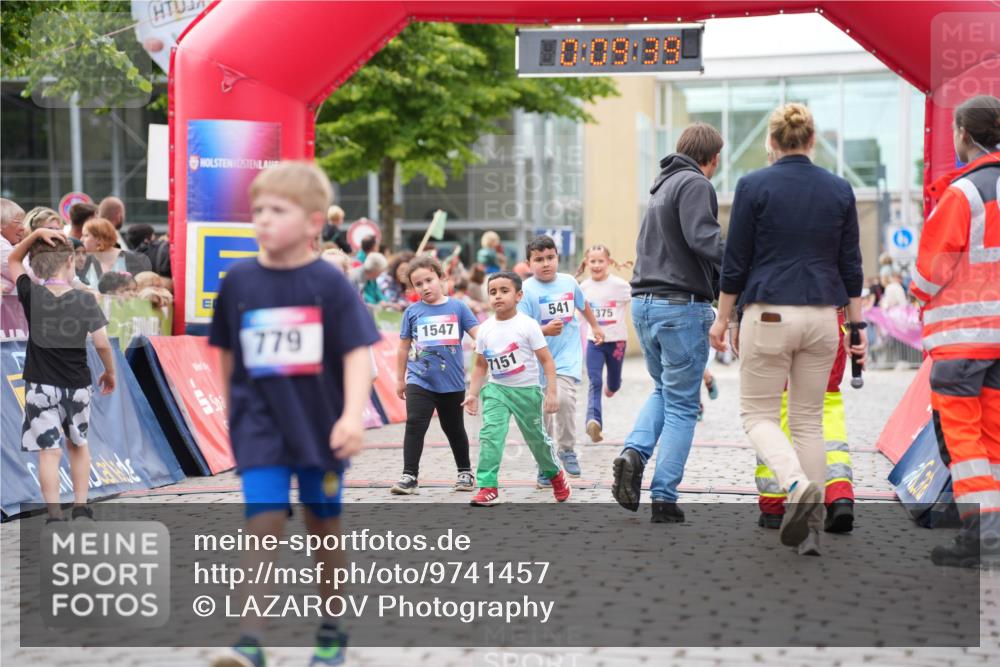 12.06.2026 - Holstenköstenlauf LAZAROV Photography http://msf.ph/oto/9741457 12.06.2026 15:39:41 Laufen 779, 1547, 7151, 10, 09, 39, 541, 375, 541, 774, 1365, 1375, 1537 meine-sportfotos.de