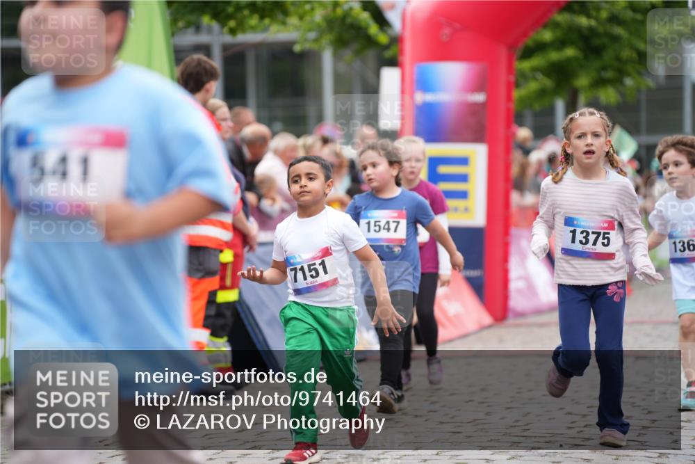 12.06.2026 - Holstenköstenlauf LAZAROV Photography http://msf.ph/oto/9741464 12.06.2026 15:39:45 Laufen 541, 7151, 1547, 1375, 136, 360, 1365, 1537 meine-sportfotos.de