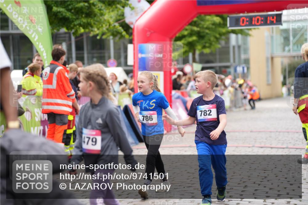12.06.2026 - Holstenköstenlauf LAZAROV Photography http://msf.ph/oto/9741501 12.06.2026 15:40:16 Laufen 479, 786, 782, 0, 10, 14 meine-sportfotos.de
