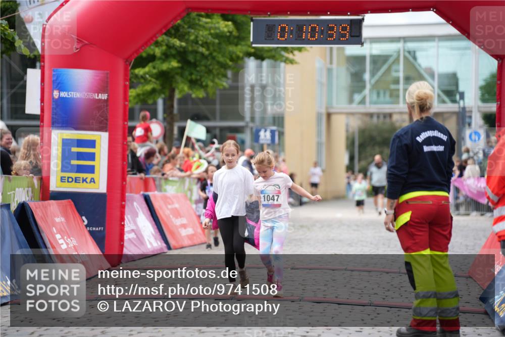 12.06.2026 - Holstenköstenlauf LAZAROV Photography http://msf.ph/oto/9741508 12.06.2026 15:40:42 Laufen 1047, 0, 10, 39, 1047 meine-sportfotos.de