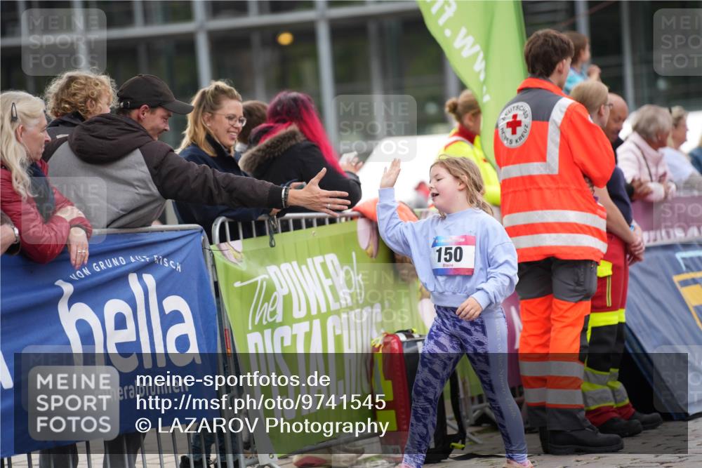 12.06.2026 - Holstenköstenlauf LAZAROV Photography http://msf.ph/oto/9741545 12.06.2026 15:41:53 Laufen 150, 532 meine-sportfotos.de