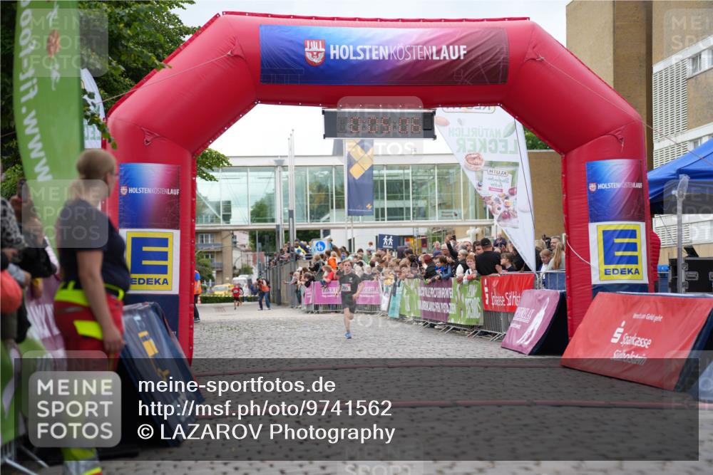 12.06.2026 - Holstenköstenlauf LAZAROV Photography http://msf.ph/oto/9741562 12.06.2026 16:05:08 Laufen 44, 201, 5, 201 meine-sportfotos.de