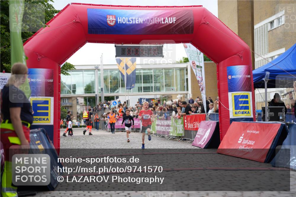 12.06.2026 - Holstenköstenlauf LAZAROV Photography http://msf.ph/oto/9741570 12.06.2026 16:05:20 Laufen 9, 00, 10, 194, 1007, 5, 194, 1007 meine-sportfotos.de