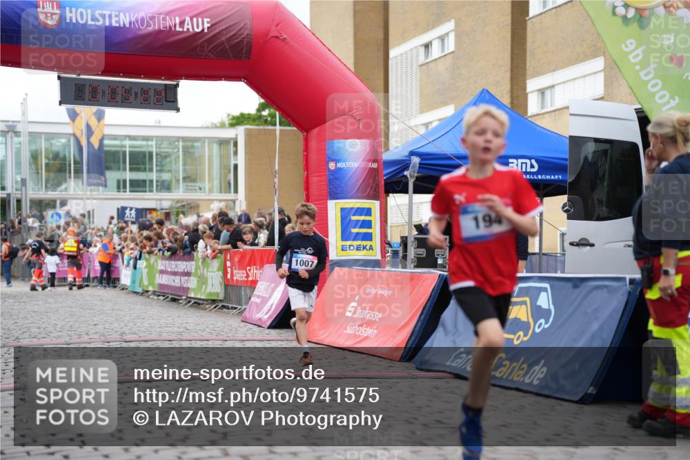 12.06.2026 - Holstenköstenlauf LAZAROV Photography http://msf.ph/oto/9741575 12.06.2026 16:05:24 Laufen 1007, 194, 216, 194, 1007 meine-sportfotos.de