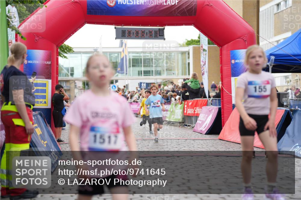 12.06.2026 - Holstenköstenlauf LAZAROV Photography http://msf.ph/oto/9741645 12.06.2026 16:06:23 Laufen 1517, 574, 155, 190, 192, 202, 429, 574, 808, 1131, 1384, 1437 meine-sportfotos.de
