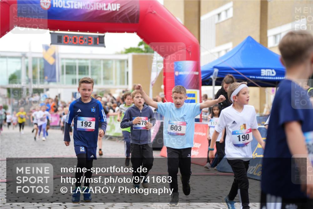 12.06.2026 - Holstenköstenlauf LAZAROV Photography http://msf.ph/oto/9741663 12.06.2026 16:06:33 Laufen 10, 06, 3, 192, 478, 113, 603, 190, 147, 192, 193, 202, 204, 327, 455, 571, 1003, 1231, 1257, 1337, 1385, 1405, 1527 meine-sportfotos.de