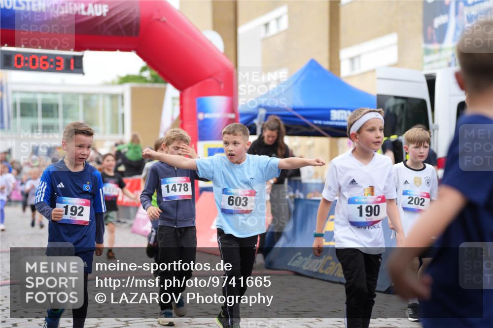 12.06.2026 - Holstenköstenlauf LAZAROV Photography http://msf.ph/oto/9741665 12.06.2026 16:06:33 Laufen 10, 06, 3, 192, 1478, 603, 190, 202, 147, 192, 193, 202, 204, 327, 455, 571, 1003, 1231, 1257, 1337, 1385, 1405, 1527 meine-sportfotos.de