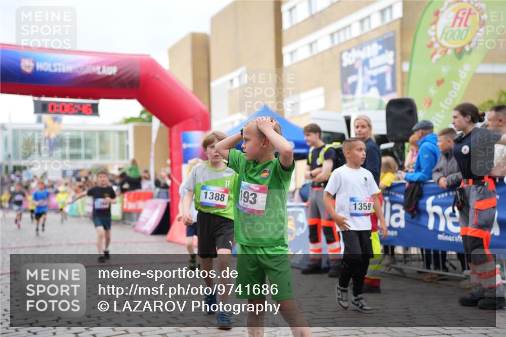 12.06.2026 - Holstenköstenlauf LAZAROV Photography http://msf.ph/oto/9741686 12.06.2026 16:06:48 Laufen 0, 06, 46, 77, 1388, 11, 193, 1359, 53, 108, 322, 334, 340, 433, 445, 810, 1346, 1394, 1534 meine-sportfotos.de