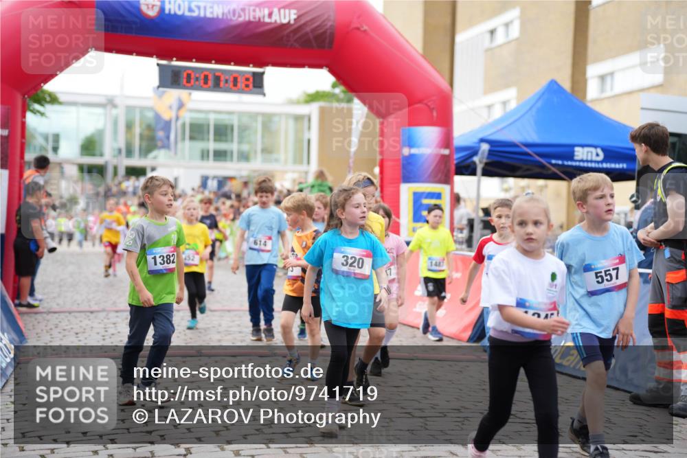 12.06.2026 - Holstenköstenlauf LAZAROV Photography http://msf.ph/oto/9741719 12.06.2026 16:07:10 Laufen 1382, 0, 07, 614, 320, 452, 17, 557, 66, 197, 319, 452, 562, 575, 797, 1009, 1015, 1017, 1021, 1225, 1252, 1360, 1387, 1487, 1497 meine-sportfotos.de