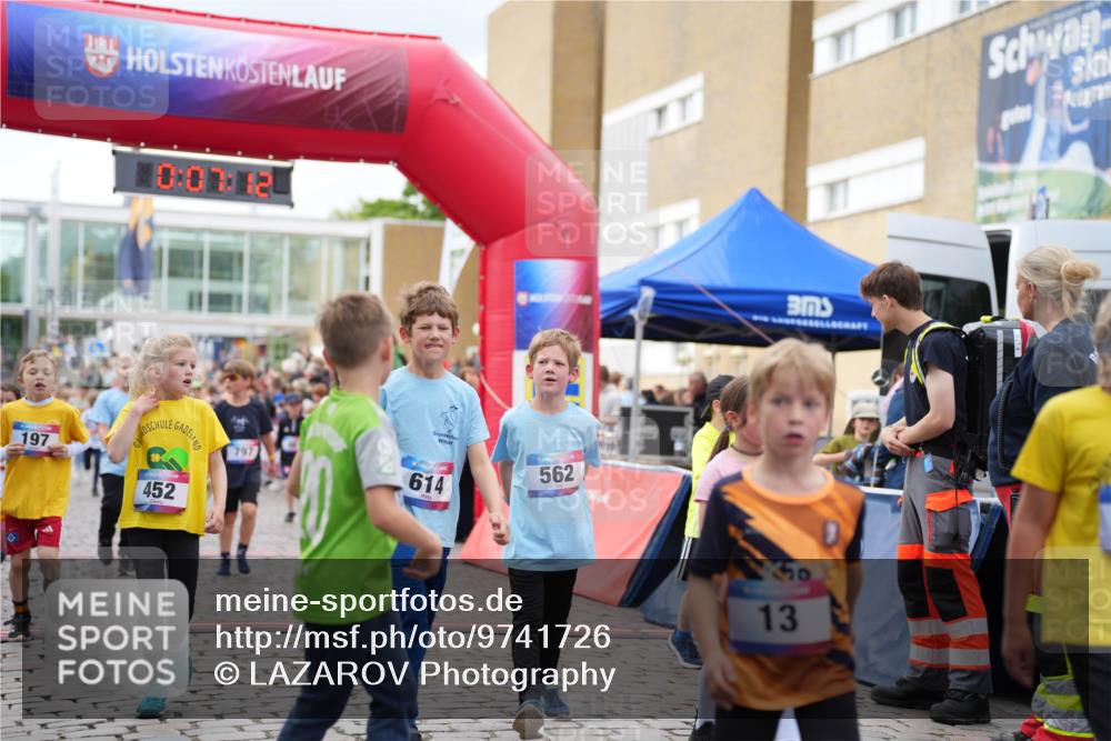 12.06.2026 - Holstenköstenlauf LAZAROV Photography http://msf.ph/oto/9741726 12.06.2026 16:07:14 Laufen 10, 07, 12, 562, 197, 452, 797, 614, 350, 13, 66, 154, 197, 319, 575, 797, 942, 1009, 1015, 1016, 1021, 1225, 1252, 1342, 1351, 1360, 1387, 1389, 1412, 1497 meine-sportfotos.de