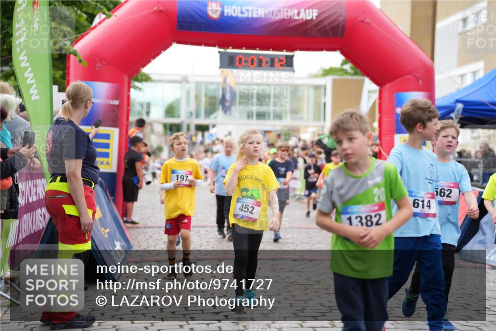 12.06.2026 - Holstenköstenlauf LAZAROV Photography http://msf.ph/oto/9741727 12.06.2026 16:07:14 Laufen 197, 0, 0, 452, 20, 1382, 614, 562, 66, 154, 197, 319, 575, 797, 942, 1009, 1015, 1016, 1021, 1225, 1252, 1342, 1351, 1360, 1387, 1389, 1412, 1497 meine-sportfotos.de