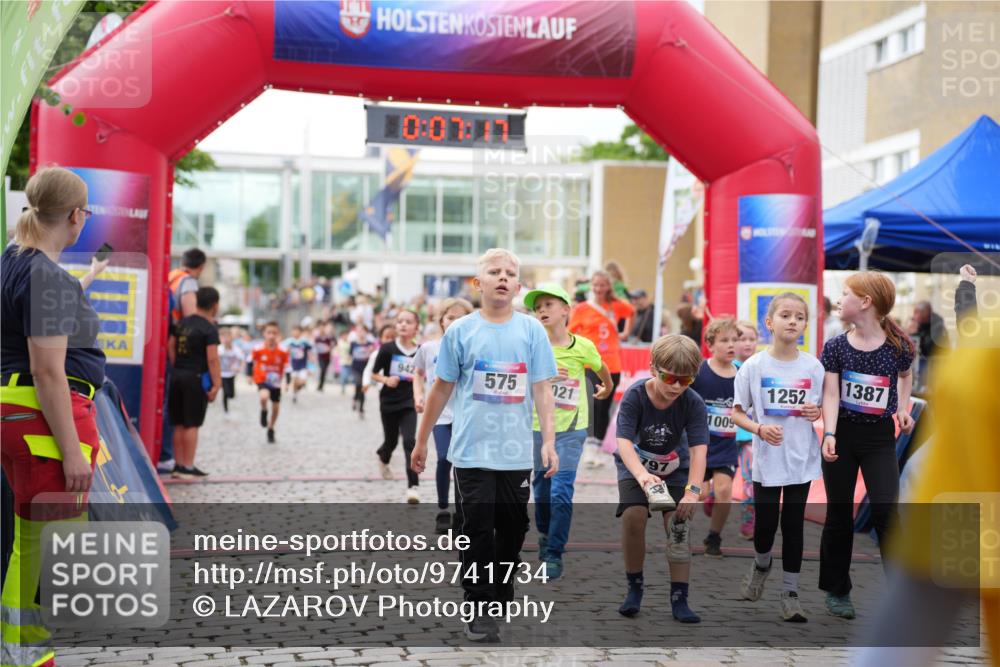12.06.2026 - Holstenköstenlauf LAZAROV Photography http://msf.ph/oto/9741734 12.06.2026 16:07:19 Laufen 0, 07, 11, 942, 575, 121, 97, 1009, 1387, 1252, 3, 154, 159, 319, 563, 564, 809, 942, 1009, 1015, 1016, 1021, 1225, 1342, 1351, 1352, 1354, 1389, 1412, 1466 meine-sportfotos.de