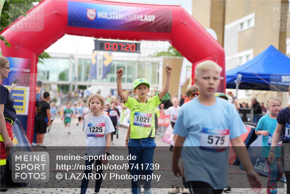 12.06.2026 - Holstenköstenlauf LAZAROV Photography http://msf.ph/oto/9741739 12.06.2026 16:07:22 Laufen 10, 07, 20, 1225, 1021, 77, 575, 1, 3, 154, 159, 203, 545, 556, 563, 564, 569, 809, 1016, 1234, 1342, 1351, 1352, 1354, 1412, 1466 meine-sportfotos.de