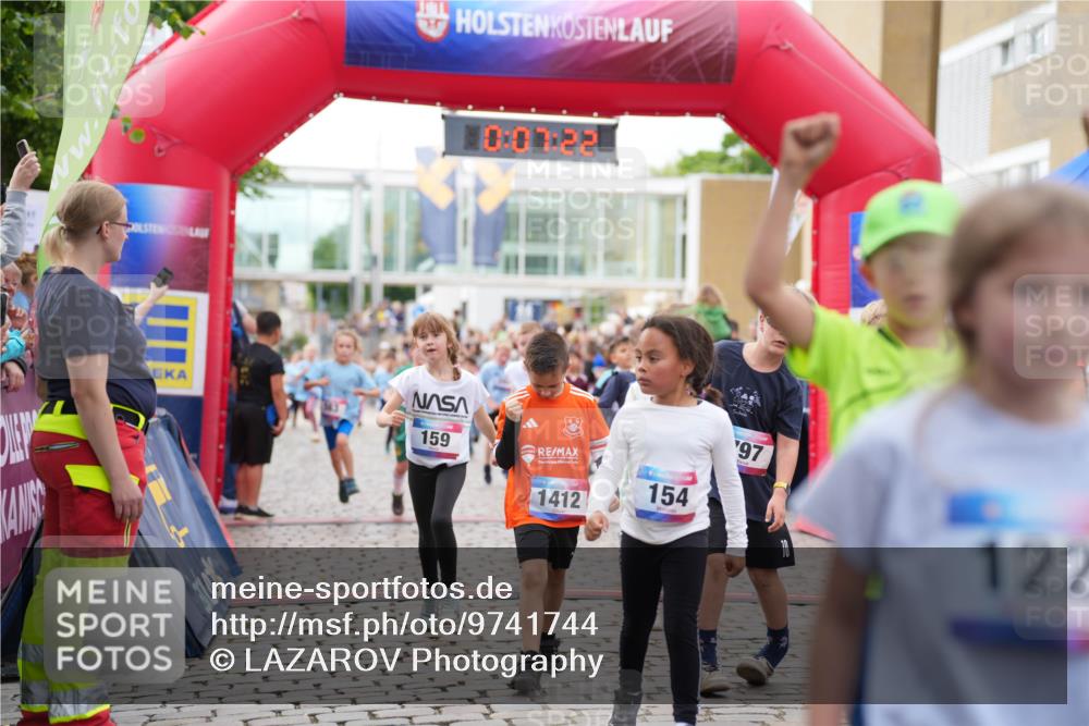 12.06.2026 - Holstenköstenlauf LAZAROV Photography http://msf.ph/oto/9741744 12.06.2026 16:07:24 Laufen 10, 07, 22, 159, 1412, 154, 97, 10, 122, 2, 3, 159, 203, 545, 556, 563, 564, 569, 570, 809, 1016, 1234, 1342, 1351, 1352, 1354, 1410, 1466 meine-sportfotos.de