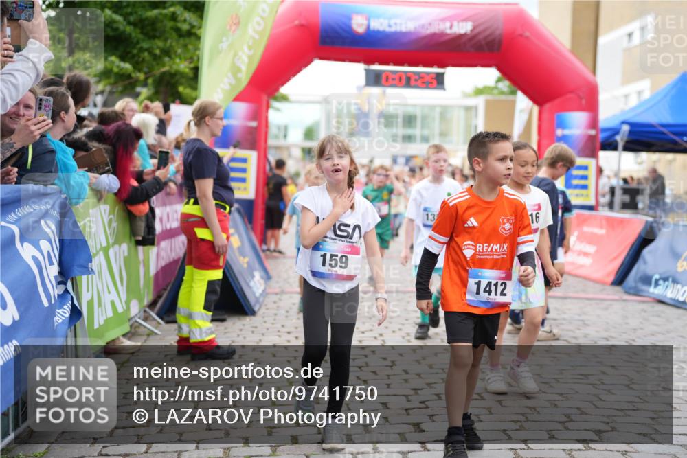 12.06.2026 - Holstenköstenlauf LAZAROV Photography http://msf.ph/oto/9741750 12.06.2026 16:07:27 Laufen 0, 07, 25, 159, 13, 36, 1412, 16, 2, 3, 203, 343, 388, 432, 446, 451, 545, 556, 563, 564, 569, 570, 809, 1006, 1234, 1352, 1399, 1410 meine-sportfotos.de