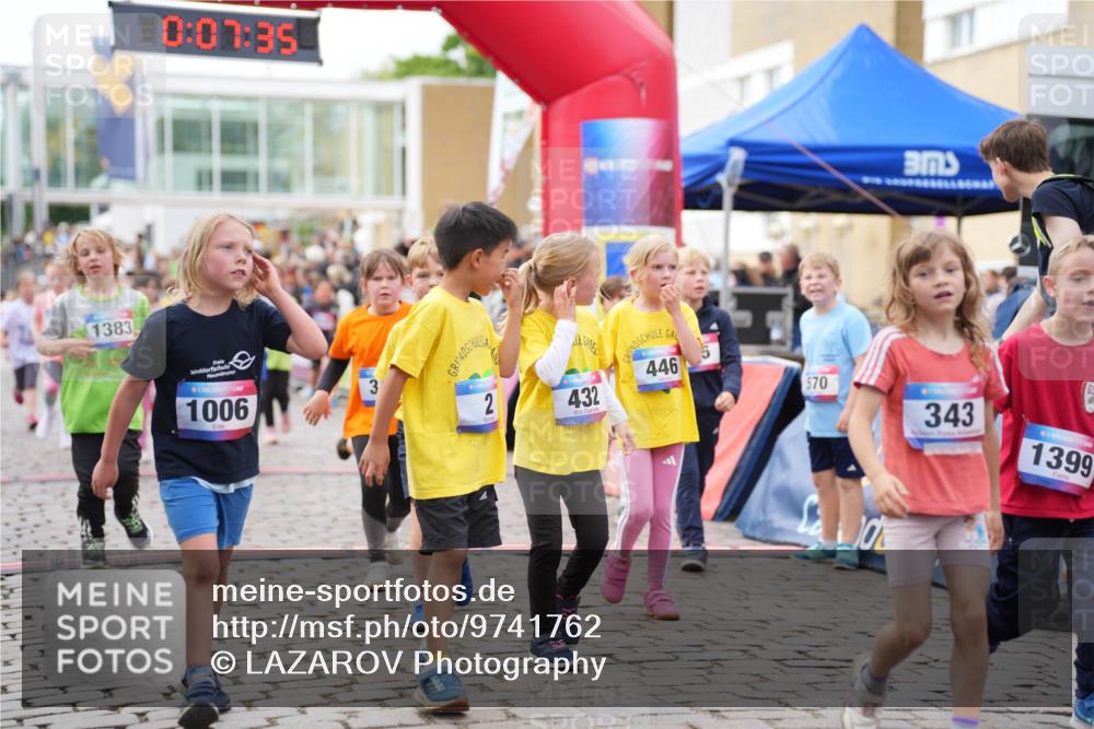 12.06.2026 - Holstenköstenlauf LAZAROV Photography http://msf.ph/oto/9741762 12.06.2026 16:07:37 Laufen 1383, 0, 07, 35, 1006, 3, 2, 432, 446, 570, 343, 1399, 27, 195, 388, 390, 441, 444, 446, 451, 454, 546, 547, 775, 805, 815, 1241, 1334, 1336, 1355, 1356, 1357, 1383, 1392, 1393, 1408, 1411 meine-sportfotos.de