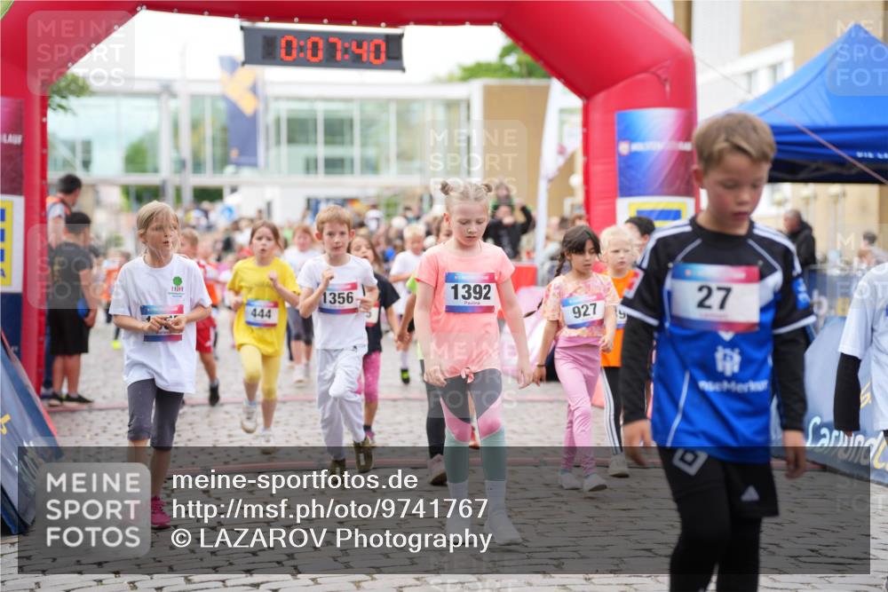 12.06.2026 - Holstenköstenlauf LAZAROV Photography http://msf.ph/oto/9741767 12.06.2026 16:07:42 Laufen 0, 07, 40, 927, 27, 1392, 1356, 444, 153, 195, 345, 390, 414, 441, 444, 546, 547, 814, 815, 821, 1128, 1221, 1241, 1248, 1334, 1335, 1336, 1355, 1356, 1393, 1407, 1408, 1411 meine-sportfotos.de