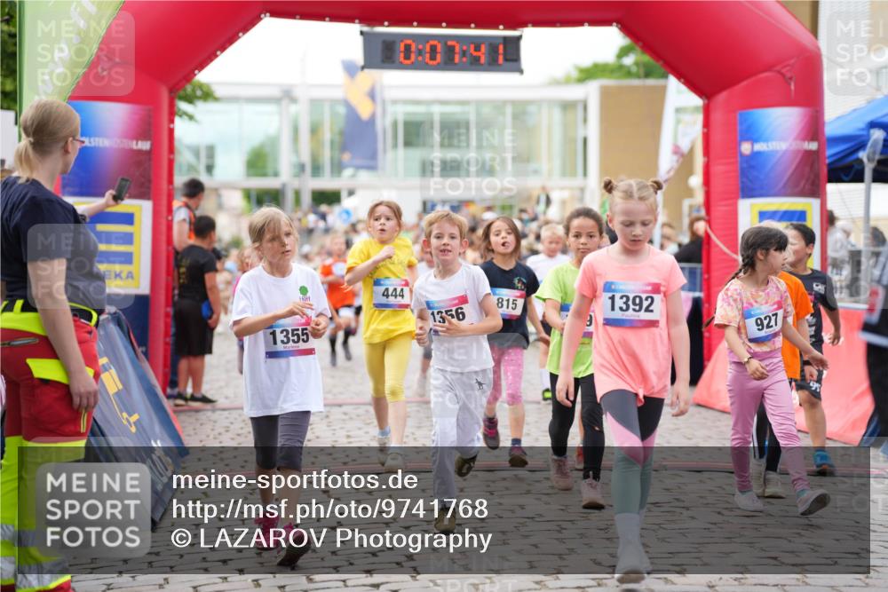 12.06.2026 - Holstenköstenlauf LAZAROV Photography http://msf.ph/oto/9741768 12.06.2026 16:07:43 Laufen 10, 07, 4, 444, 1356, 815, 1392, 927, 1355, 153, 195, 345, 414, 441, 444, 546, 547, 553, 814, 815, 821, 1128, 1221, 1241, 1248, 1334, 1335, 1336, 1356, 1407, 1408, 1411 meine-sportfotos.de