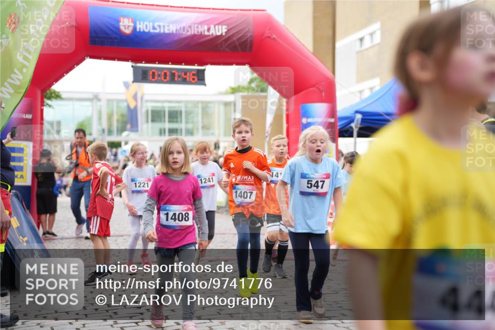 12.06.2026 - Holstenköstenlauf LAZAROV Photography http://msf.ph/oto/9741776 12.06.2026 16:07:48 Laufen 10, 07, 46, 1221, 1408, 1241, 1407, 141, 547, 44, 153, 158, 345, 414, 553, 814, 821, 1128, 1221, 1248, 1335, 1407 meine-sportfotos.de