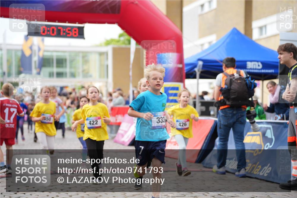12.06.2026 - Holstenköstenlauf LAZAROV Photography http://msf.ph/oto/9741793 12.06.2026 16:08:00 Laufen 17, 0, 07, 58, 450, 422, 7, 333, 426, 318, 333, 417, 422, 426, 450, 559, 561, 769, 812, 817, 819, 928, 1123, 1246, 1343, 1348, 1349, 1353, 1386 meine-sportfotos.de
