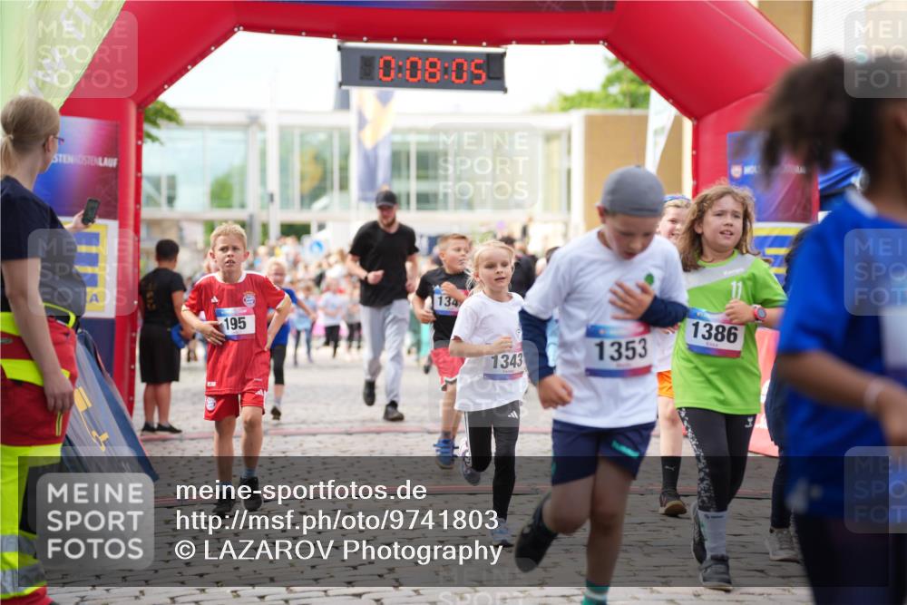12.06.2026 - Holstenköstenlauf LAZAROV Photography http://msf.ph/oto/9741803 12.06.2026 16:08:07 Laufen 10, 08, 05, 134, 195, 1343, 1353, 1386, 11, 318, 561, 568, 668, 812, 928, 1223, 1238, 1255, 1338, 1341, 1343, 1348, 1349, 1350, 1353, 1361 meine-sportfotos.de