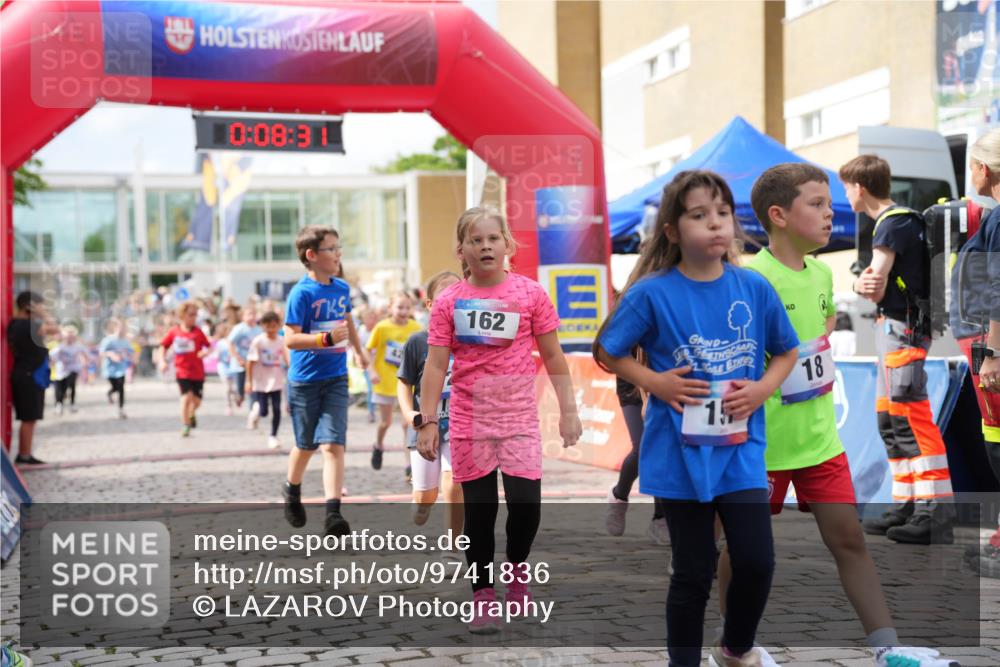 12.06.2026 - Holstenköstenlauf LAZAROV Photography http://msf.ph/oto/9741836 12.06.2026 16:08:33 Laufen 0, 08, 3, 162, 15, 18, 46, 161, 163, 329, 427, 430, 440, 442, 456, 543, 544, 551, 798, 800, 934, 1224, 1232, 1239, 1243, 1253, 1256 meine-sportfotos.de