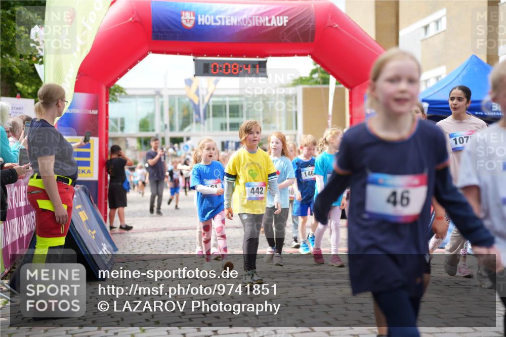 12.06.2026 - Holstenköstenlauf LAZAROV Photography http://msf.ph/oto/9741851 12.06.2026 16:08:43 Laufen 0, 08, 4, 442, 10, 146, 46, 107, 163, 341, 428, 440, 447, 550, 552, 554, 1227, 1245, 1538 meine-sportfotos.de