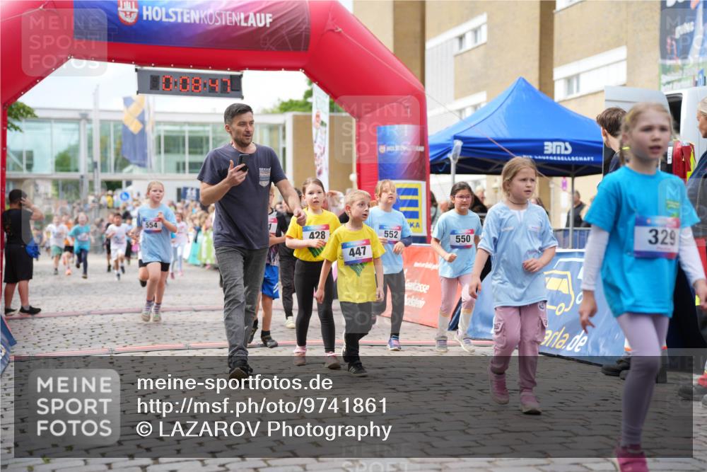 12.06.2026 - Holstenköstenlauf LAZAROV Photography http://msf.ph/oto/9741861 12.06.2026 16:08:49 Laufen 554, 428, 552, 447, 550, 329, 39, 328, 331, 341, 393, 428, 550, 552, 554, 566, 931, 1012, 1227, 1245, 1358 meine-sportfotos.de
