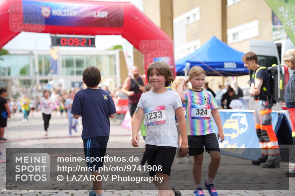 12.06.2026 - Holstenköstenlauf LAZAROV Photography http://msf.ph/oto/9741908 12.06.2026 16:09:23 Laufen 0, 09, 21, 2, 1233, 324, 9, 438, 572, 671, 773, 816, 820, 823, 1008, 1019, 1126, 1222, 1381, 1391, 1457 meine-sportfotos.de