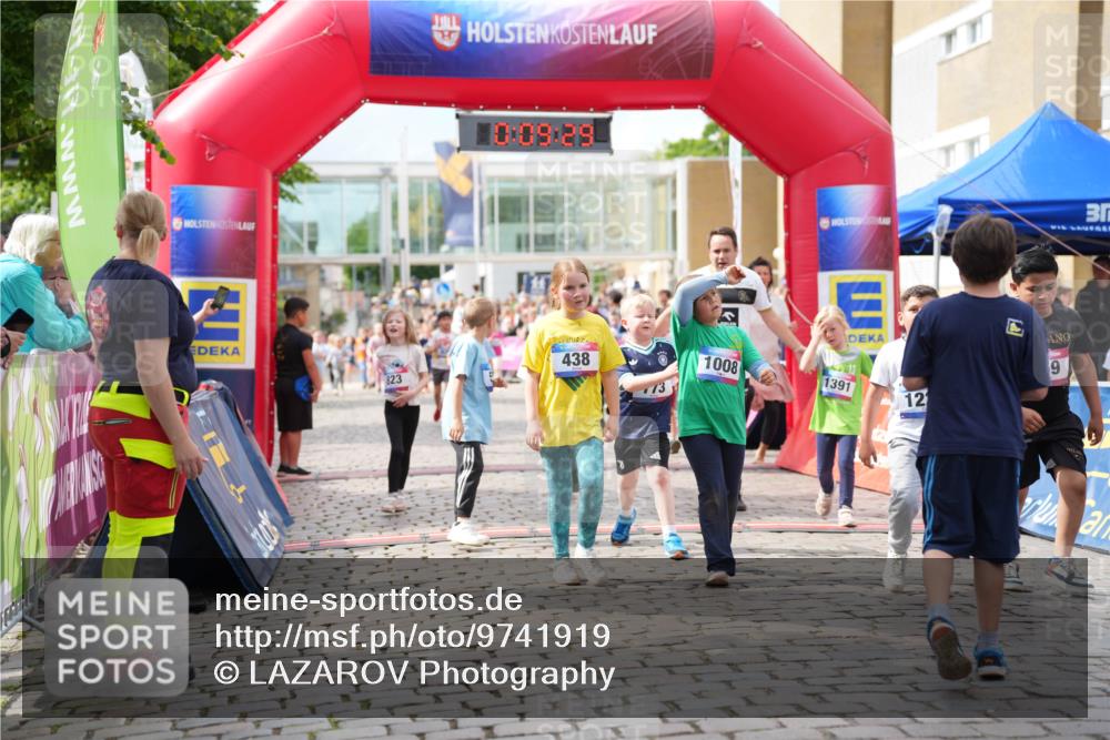 12.06.2026 - Holstenköstenlauf LAZAROV Photography http://msf.ph/oto/9741919 12.06.2026 16:09:31 Laufen 823, 438, 1008, 1391, 13, 12, 9, 555, 572, 773, 822, 823, 935, 1136, 1229, 1235, 1381, 1391 meine-sportfotos.de