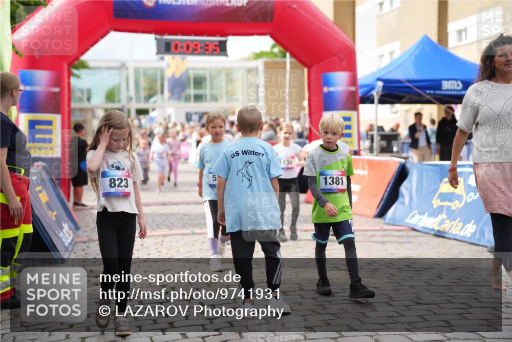 12.06.2026 - Holstenköstenlauf LAZAROV Photography http://msf.ph/oto/9741931 12.06.2026 16:09:37 Laufen 10, 09, 35, 823, 5, 1136, 1381, 332, 811, 822, 935, 1134, 1237, 1254 meine-sportfotos.de