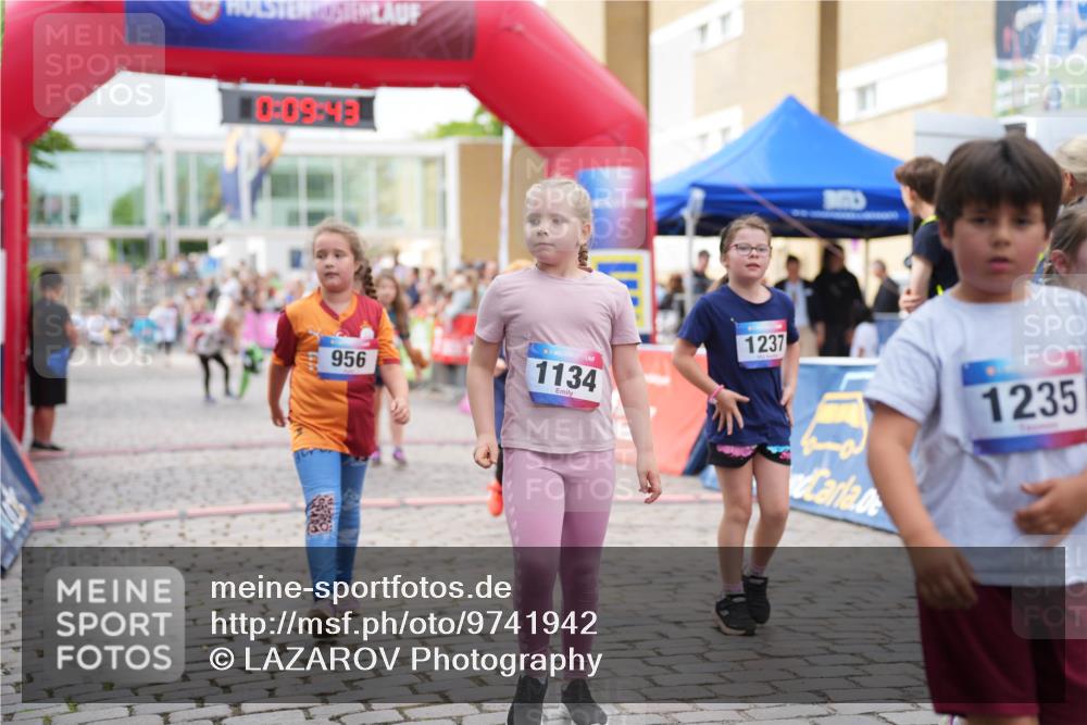 12.06.2026 - Holstenköstenlauf LAZAROV Photography http://msf.ph/oto/9741942 12.06.2026 16:09:45 Laufen 0, 09, 43, 956, 1134, 1237, 1235, 330, 332, 946, 1511, 1548 meine-sportfotos.de