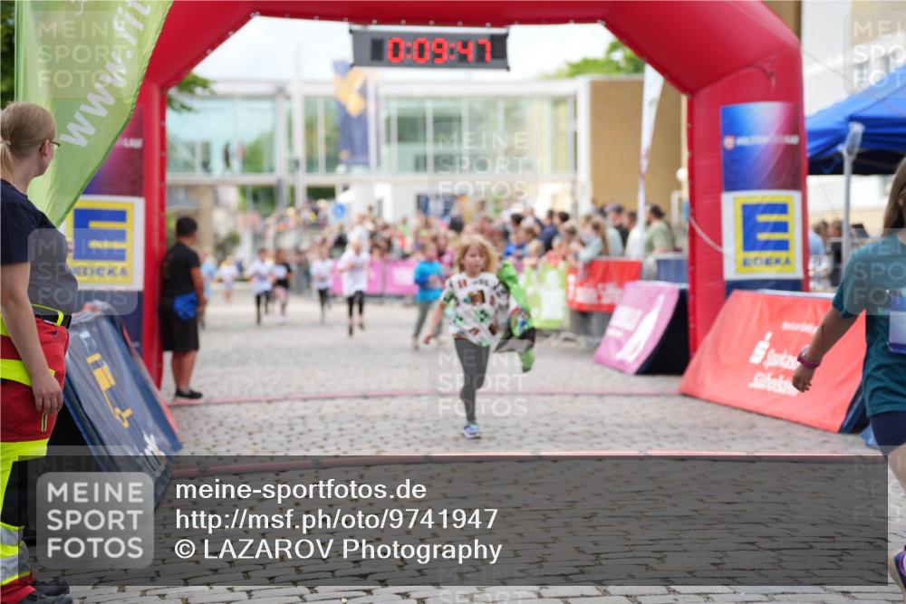 12.06.2026 - Holstenköstenlauf LAZAROV Photography http://msf.ph/oto/9741947 12.06.2026 16:09:49 Laufen 0, 09, 41, 330, 560, 946, 1344, 1362, 1511, 1539, 1548 meine-sportfotos.de