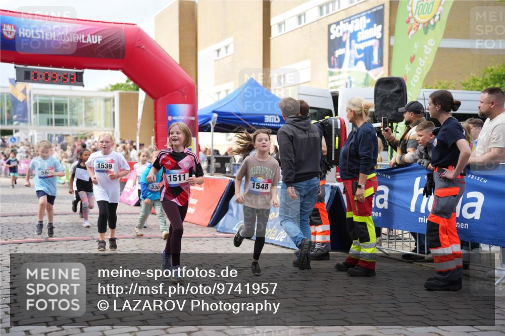 12.06.2026 - Holstenköstenlauf LAZAROV Photography http://msf.ph/oto/9741957 12.06.2026 16:09:55 Laufen 56, 1539, 330, 1511, 1548, 330, 449, 549, 560, 1344, 1362, 1454, 1511, 1539, 1548 meine-sportfotos.de