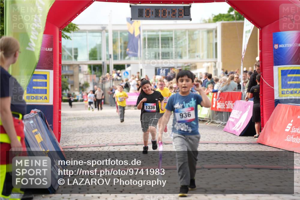12.06.2026 - Holstenköstenlauf LAZAROV Photography http://msf.ph/oto/9741983 12.06.2026 16:10:25 Laufen 1339, 23, 936, 421, 423, 1127, 1339 meine-sportfotos.de