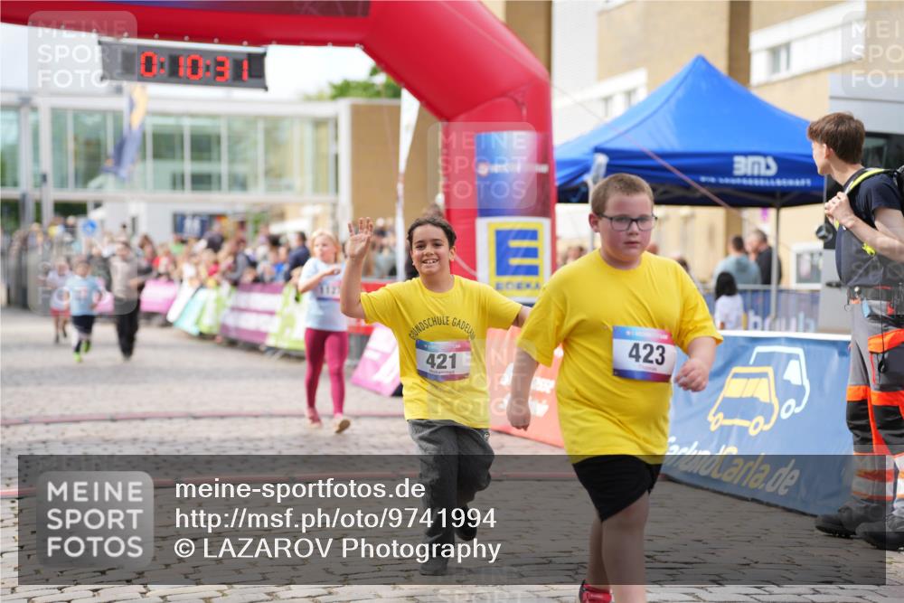 12.06.2026 - Holstenköstenlauf LAZAROV Photography http://msf.ph/oto/9741994 12.06.2026 16:10:33 Laufen 423, 421, 1, 9, 567, 1127 meine-sportfotos.de