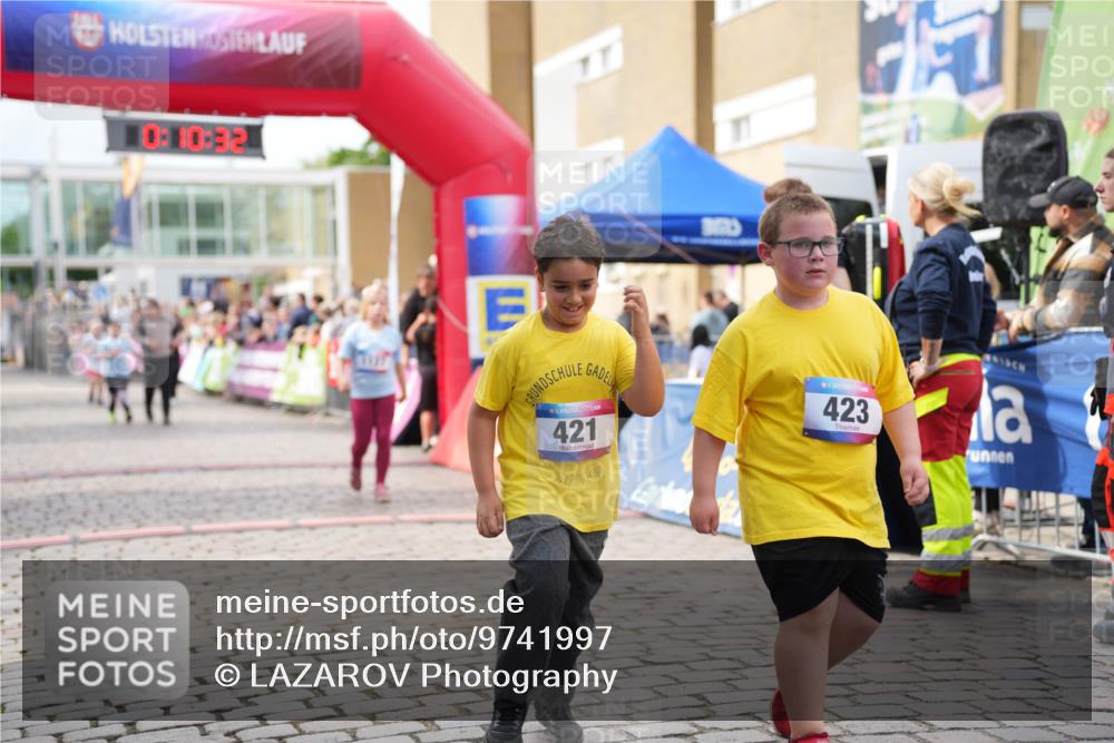12.06.2026 - Holstenköstenlauf LAZAROV Photography http://msf.ph/oto/9741997 12.06.2026 16:10:34 Laufen 10, 10, 32, 421, 423, 1, 9, 567, 1127 meine-sportfotos.de